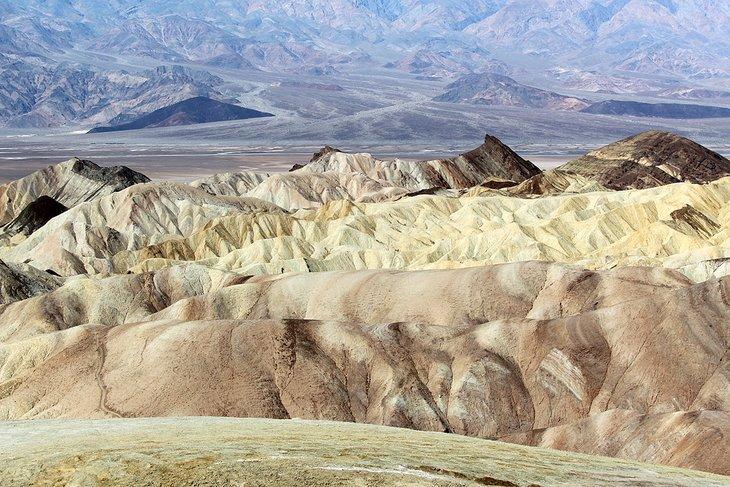 Vista desde Zabriskie Point en el Parque Nacional de Death Valley