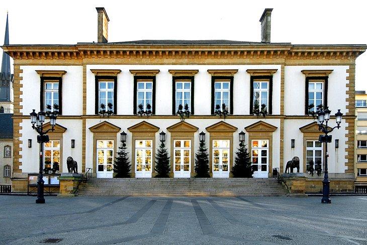 Plaza Guillermo II (Place Guillaume II), Ciudad de Luxemburgo