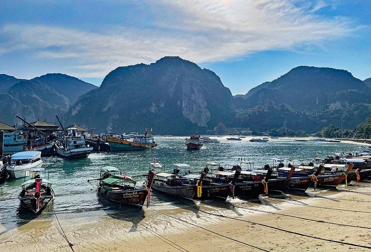 Boote am Ufer, Koh Phi Phi