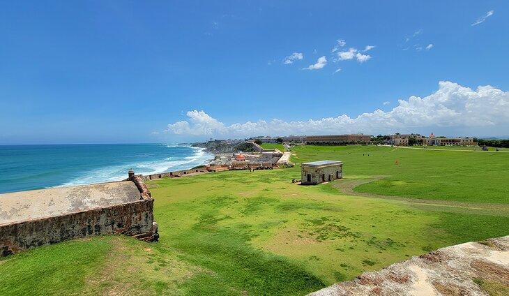Blick auf San Juan vom Castillo San Felipe del Morro