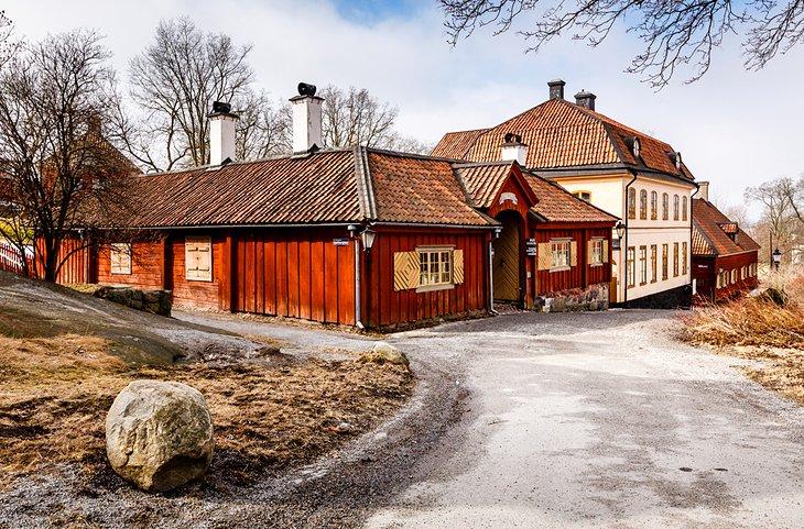 Casas tradicionales suecas en el Parque Nacional Skansen