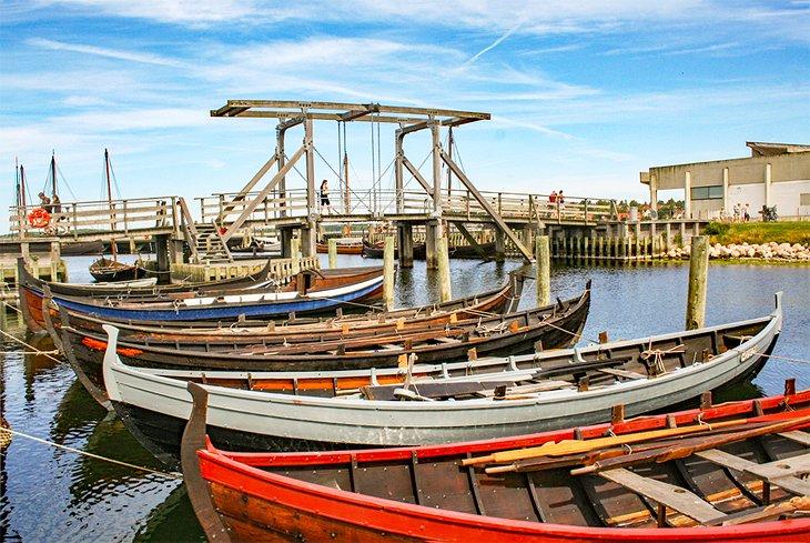 Barcos vikingos en el Museo de Barcos Vikingos