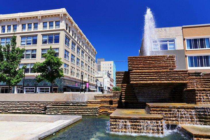 Fuente en el centro de Springfield, Missouri