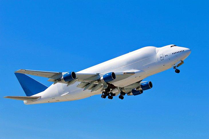 Gran avión de carga