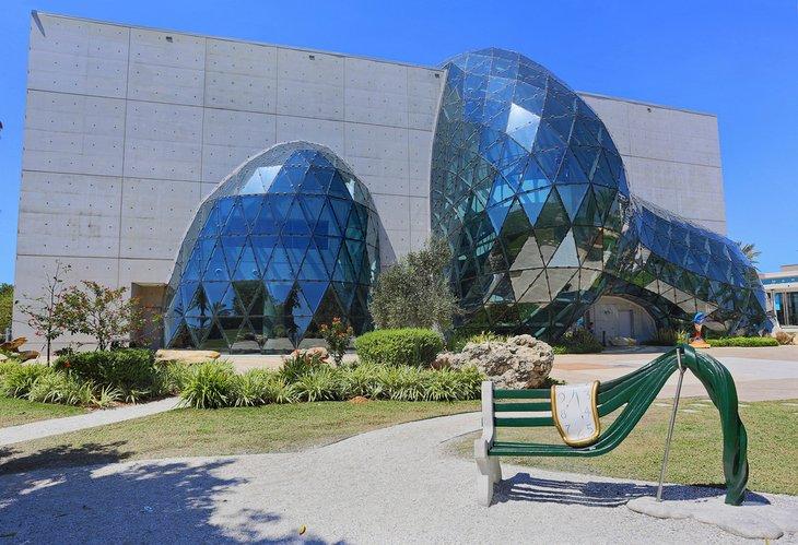 Museo Salvador Dalí en St. Petersburg