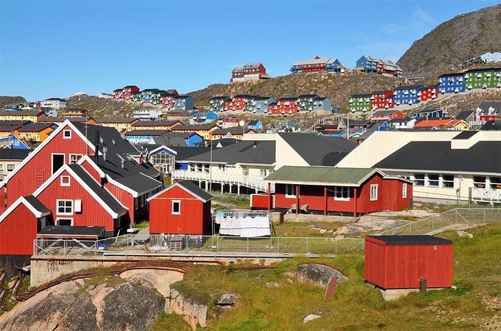 Casas coloridas en Qaqortoq, Groenlandia