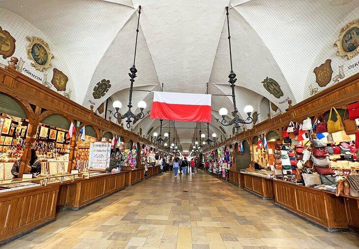 Interior de la Lonja de Paños de Cracovia