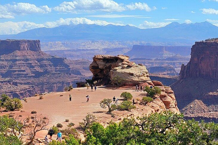 Vista desde cerca del centro de visitantes Island in the Sky en el Parque Nacional Canyonlands