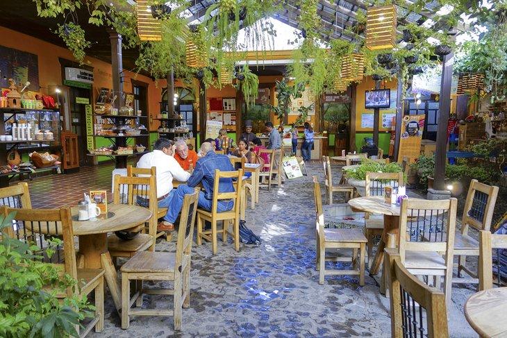 Café im Choco Museo in Antigua
