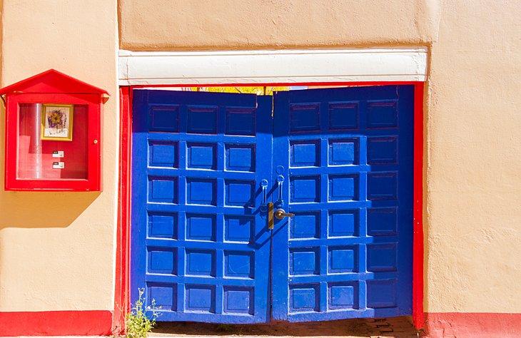 Puertas en el Palacio de los Gobernadores