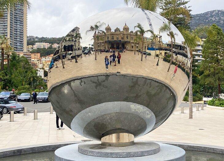 Frente al Casino de Monte-Carlo