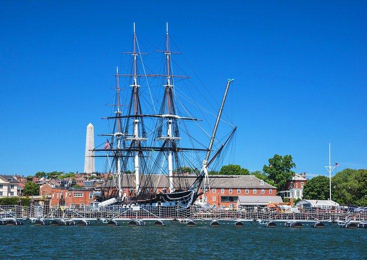 USS Constitution et Monument de Bunker Hill