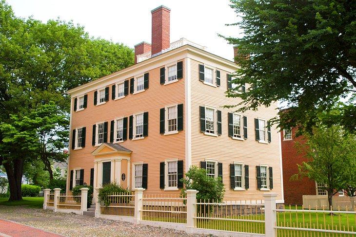 Maison Hawkes
