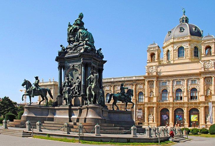 Kunsthistorisches Museum y Maria-Theresien-Platz
