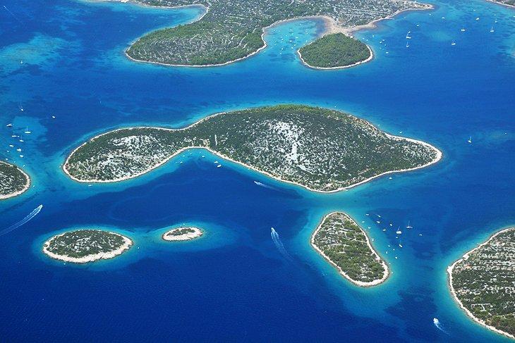 Navegación alrededor del Parque Nacional de Kornati