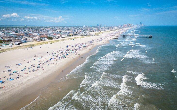 Vista aérea de la playa en Ocean City, Nueva Jersey