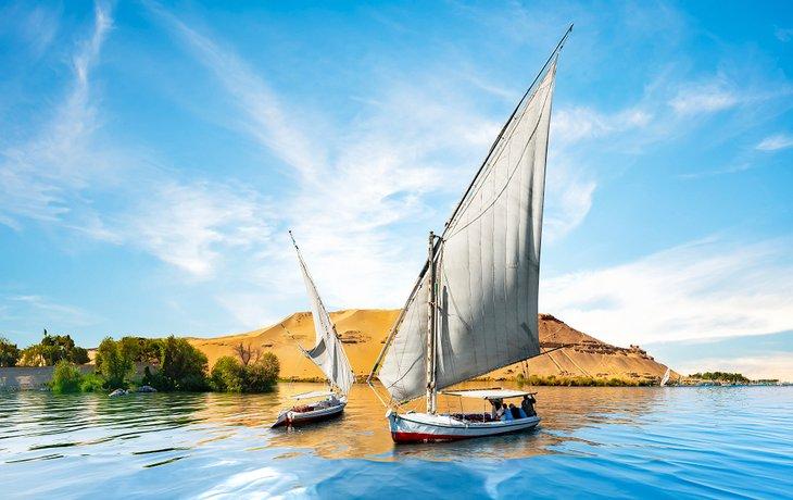 Bateaux sur le Nil à Assouan
