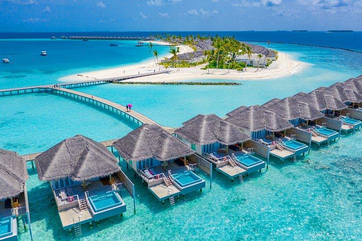 Überwasser-Bungalows auf den Malediven