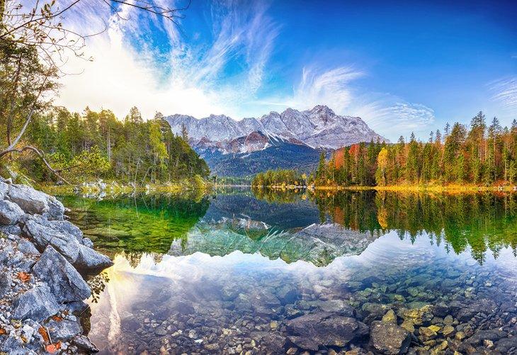 Lago Eibsee en otoño