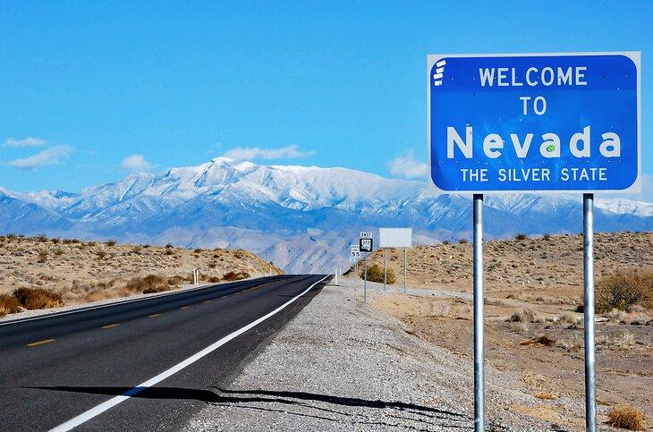 Cartel de bienvenida a Nevada