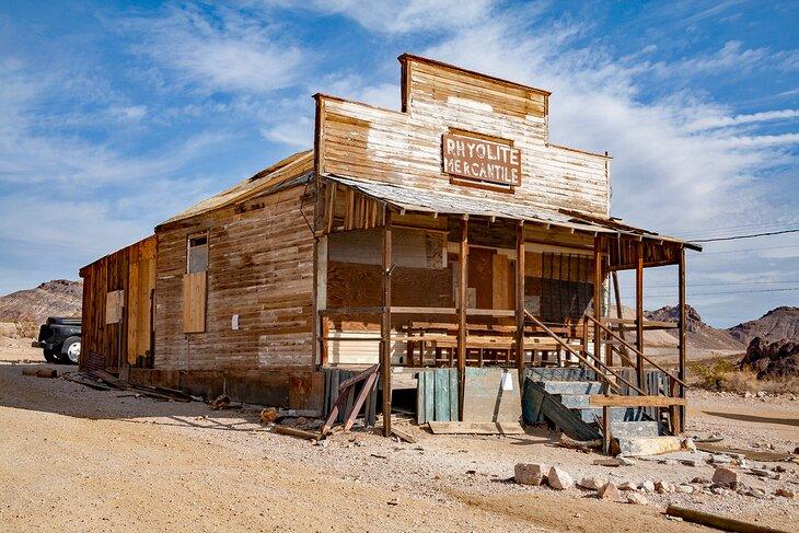 Pueblo Fantasma Rhyolite