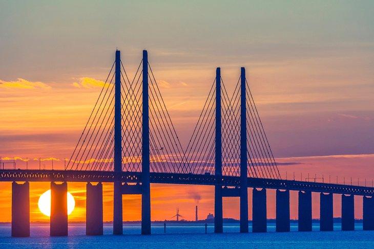Puente de Oresund antes del atardecer