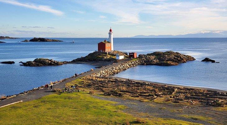 Faro Fisgard en el Sitio Histórico Nacional de Fort Rodd Hill