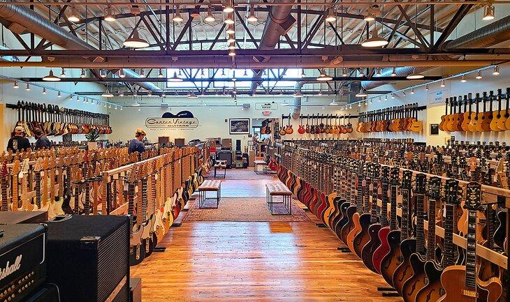 Sala de exposición y Carter Vintage Guitars