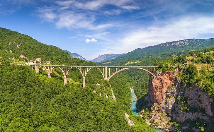 Pont de Durdevica Tara sur le canyon de Tara