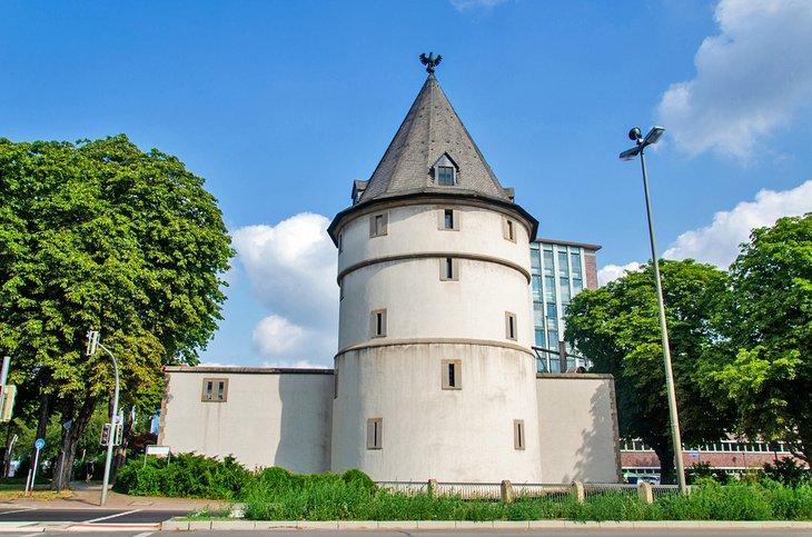 Torre del Halcón, Museo Adlerturm