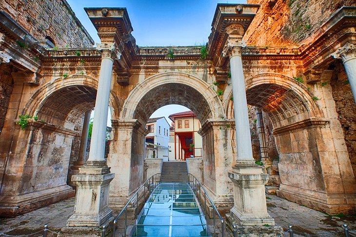 Puerta de Adriano