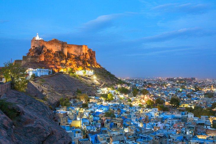 Mehrangarh Fort bei Nacht