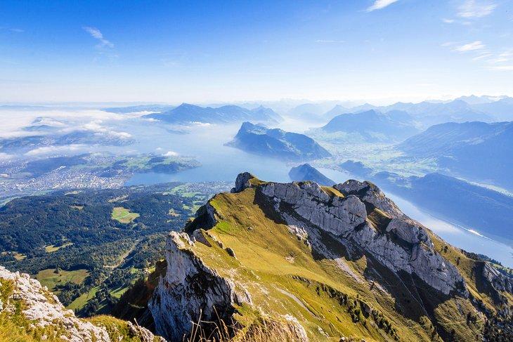 Vista del lago de Lucerna desde Mt. Pilatus