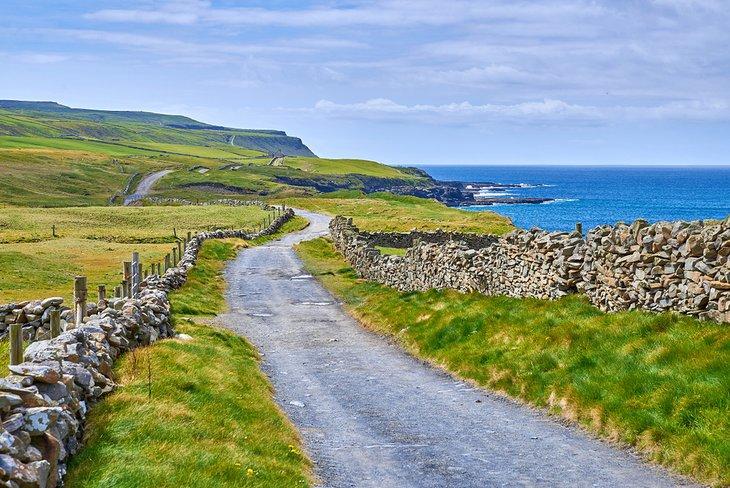 Route vers les falaises de Moher