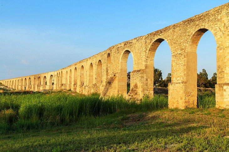 Acueducto de Kamares