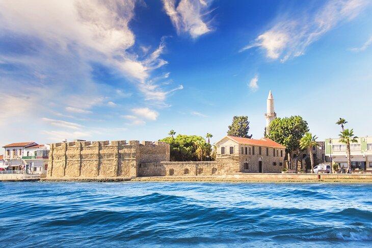 Fuerte de Larnaca y Gran Mezquita