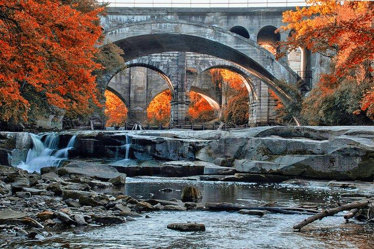 Herbst an den Berea Falls