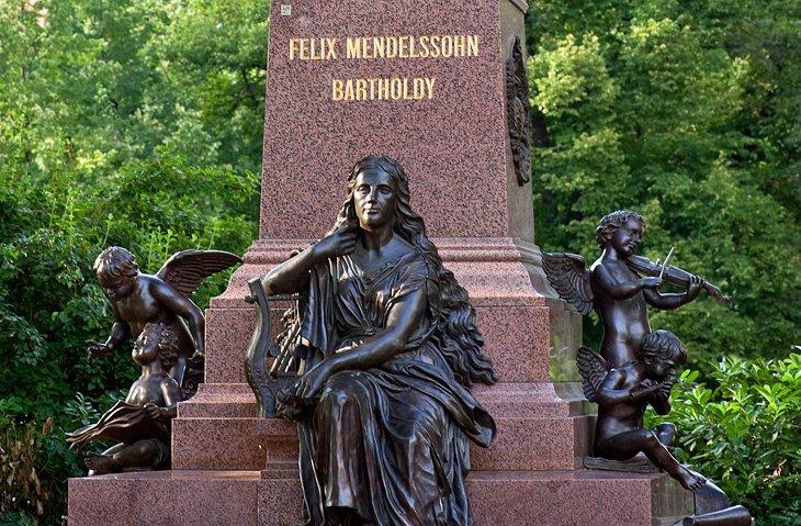 Estatua de Mendelssohn