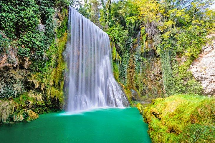 Cascada en el Monasterio de Piedra