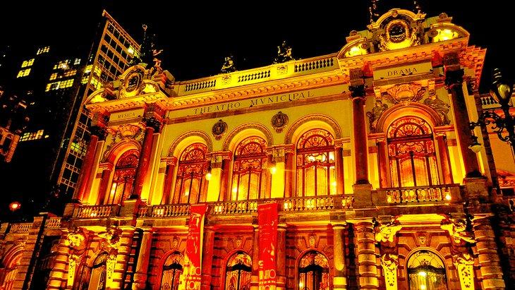 Teatro Municipal (Teatro de la Ciudad)