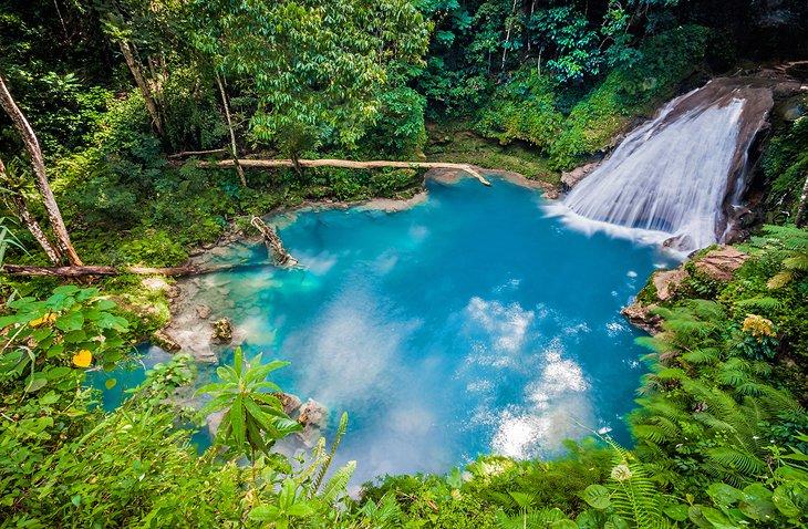 Le Blue Hole
