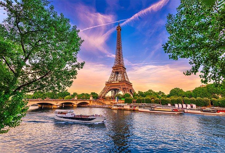 Tour Eiffel au coucher du soleil
