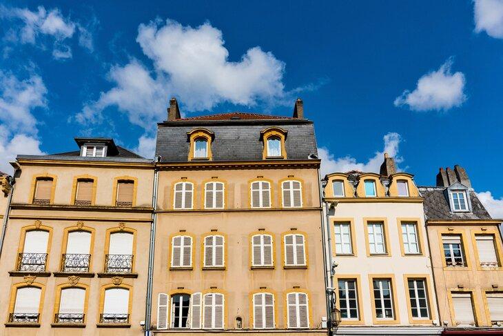 Gebäude am Place Saint-Louis