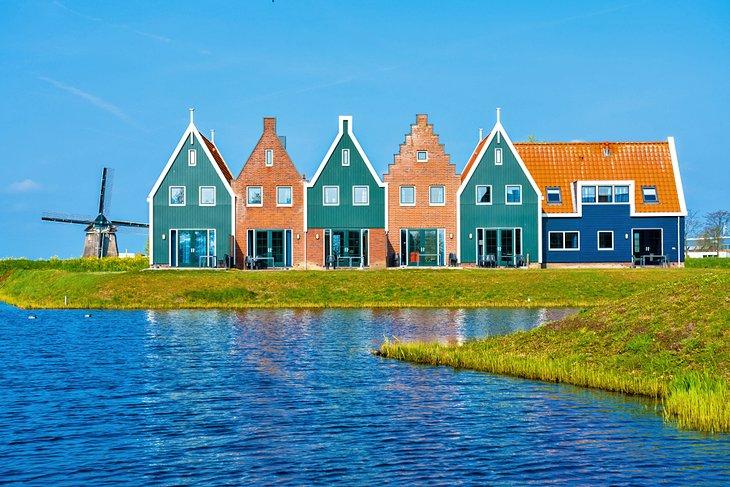 Maisons colorées à Volendam