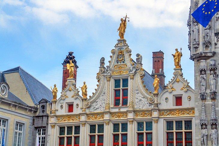 Palacio de la Libertad, Brujas