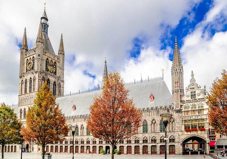 Lakenhalle en Ypres, Bélgica