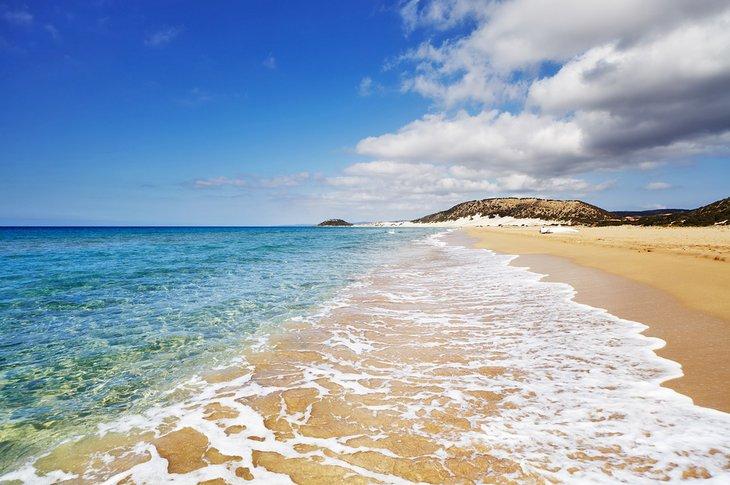 Playa Dorada en la Península de Karpas