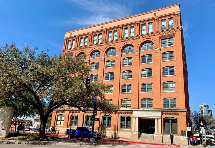 El Museo del Sexto Piso en Dealey Plaza