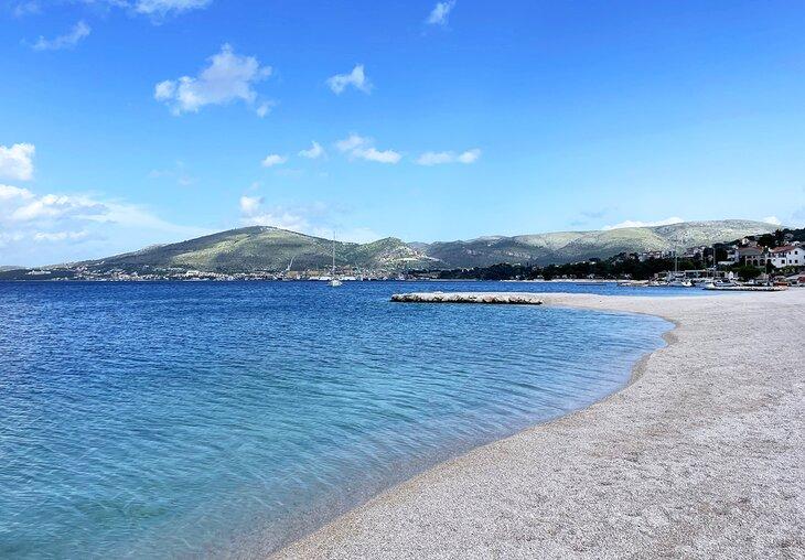 Strand von Okrug Gornji