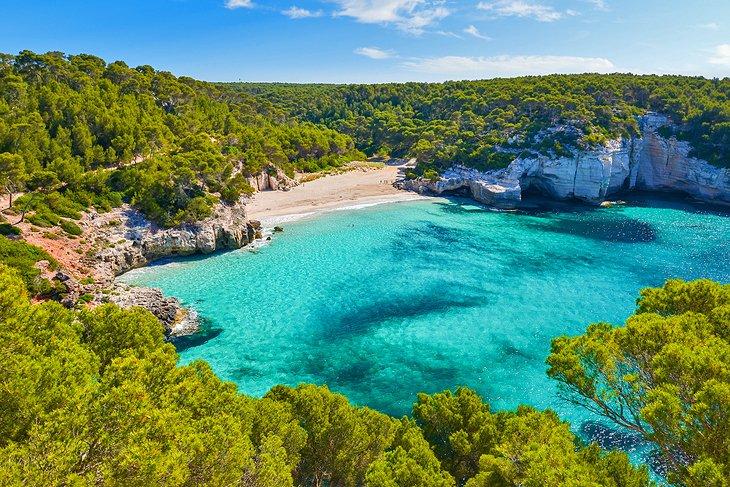 Plage de Mitjaneta à Menorca
